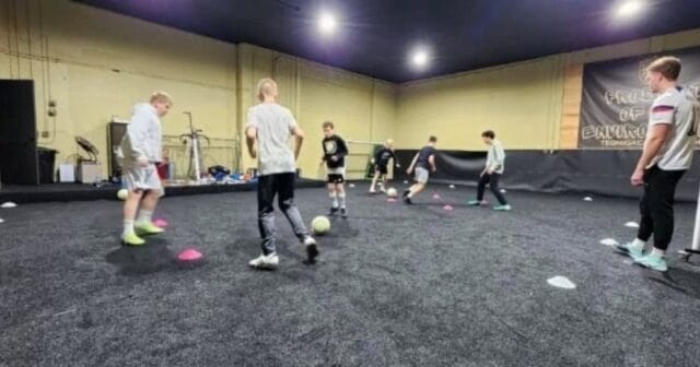 Busy night with the High School and Middle School group. Coach Christian leading a great session